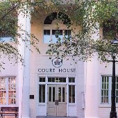 Hampton Courthouse