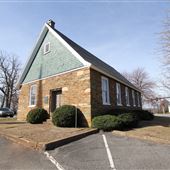 Quaker Meeting House and Quaker Memorial Presbyterian Church