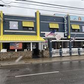 C.P. Shuckers Cafe & Raw Bar
