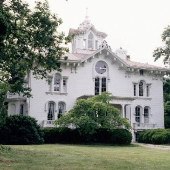 Mayhurst B & B