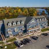 Boardwalk Hotel on Lake Anna by Kasa