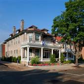 Maury Place at Monument