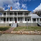 Courthouse Tavern