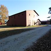 Elsing Green cabin, farmhouse and outbuildings