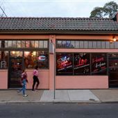 Boogaloos Bar & Grill
