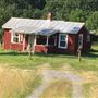 Sycamore Bend Farm/ log house and old buildings