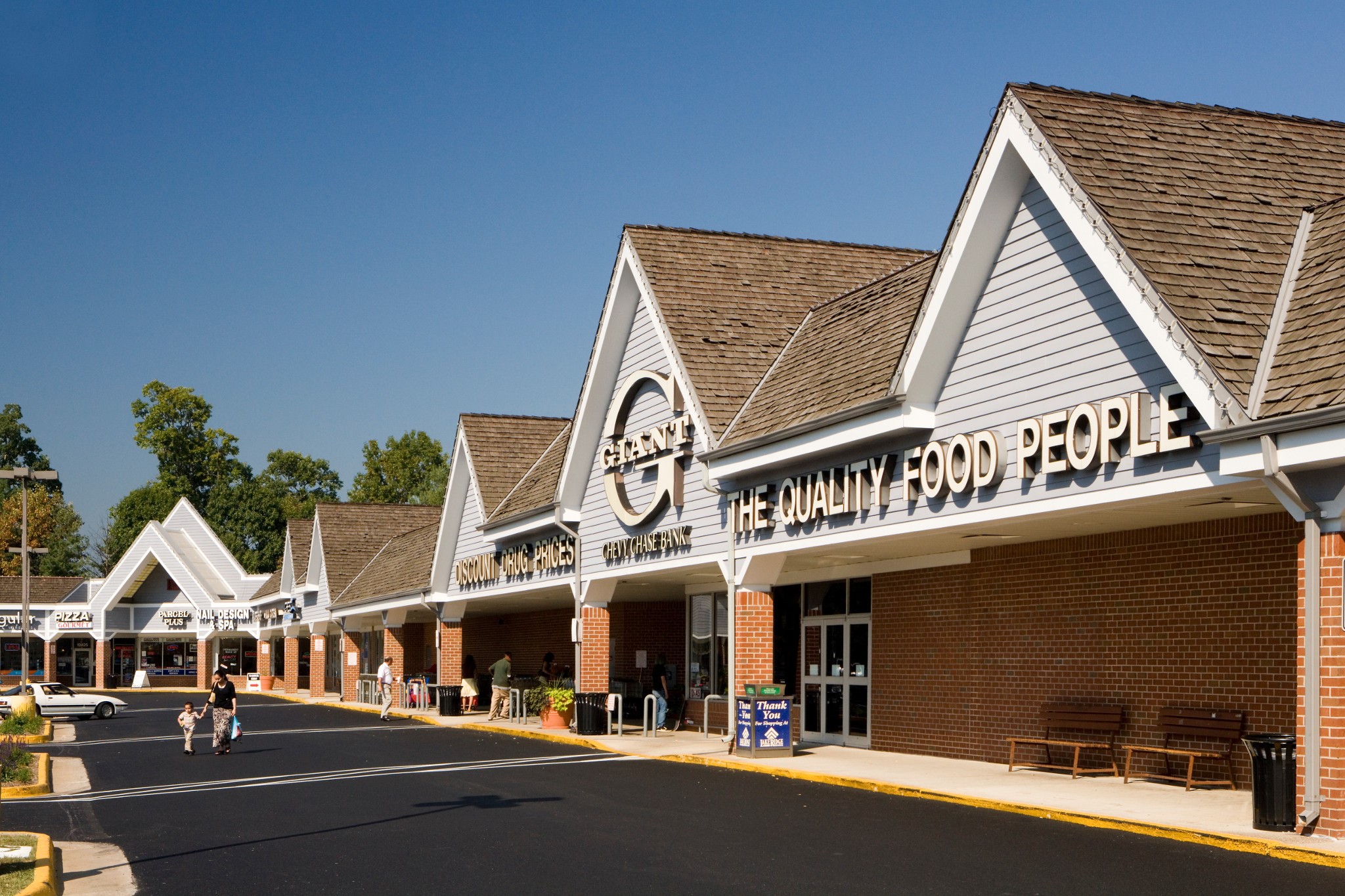 Locations Hub - Lake Ridge Commons